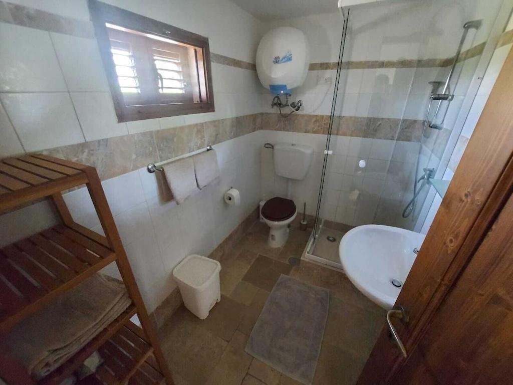 Casa Giuliveto - Charmantes Ferienhaus Mit Privatpool In Olivenhain 奥斯图尼 外观 照片